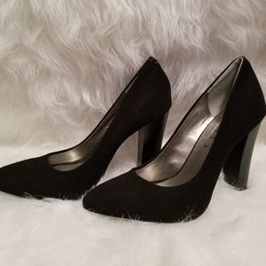 BCBG Classy black pumps